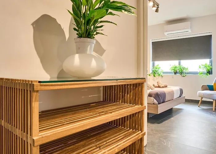 Garden View 9 - Two Bedroom St. Julian's