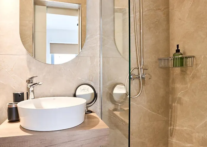 Garden View 9 - Two Bedroom *